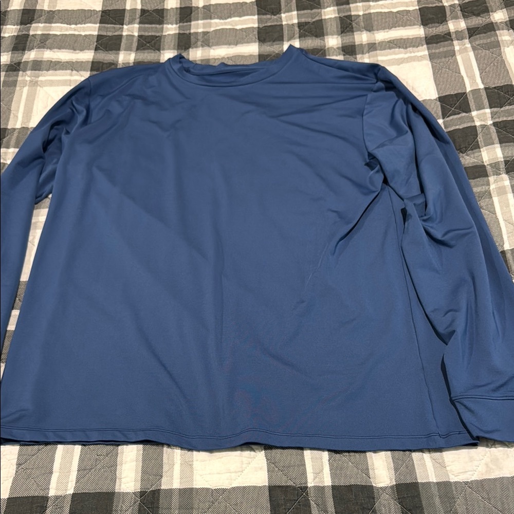 Vineyard Vines On-The-Go Long-Sleeve Harbor Performance Tee